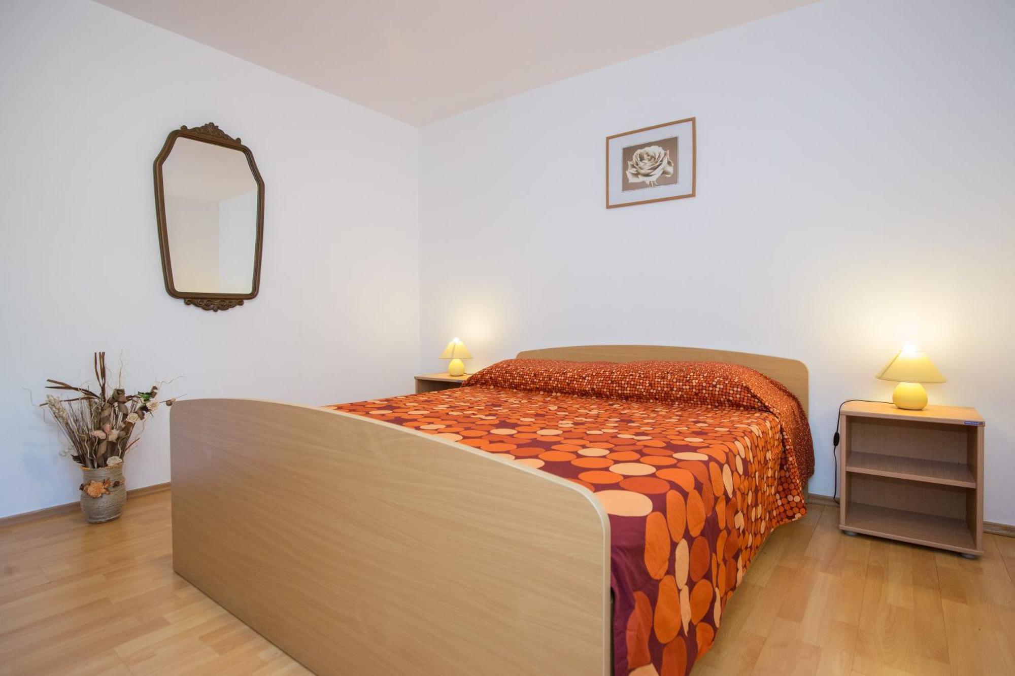 Neda Apartment Punat Ngoại thất bức ảnh