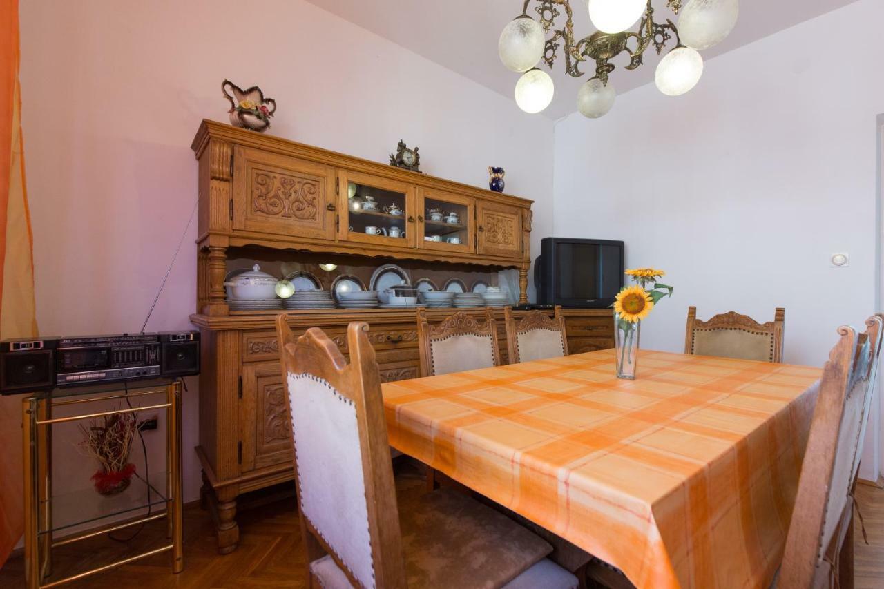 Neda Apartment Punat Ngoại thất bức ảnh